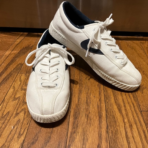 Tretorn Fabric women sneakers, size 10 - Picture 1 of 4